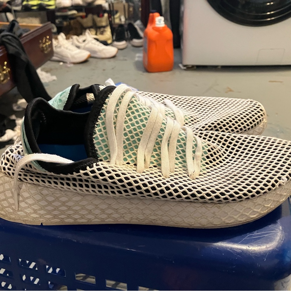Adidas Mens Deerupt B28076 White Running Shoes